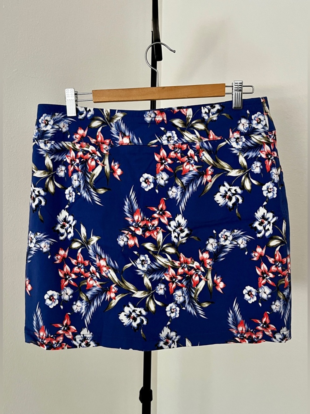 🌺 Mario Serrani Italy Floral Liesure Skort | Coastal Country Club Chic | Golf - Picture 3 of 9